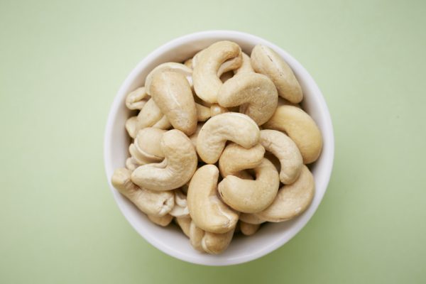 Hoeveel calorieën zit in cashewnoten?