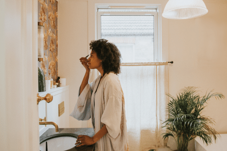 Minder plastic in badkamer