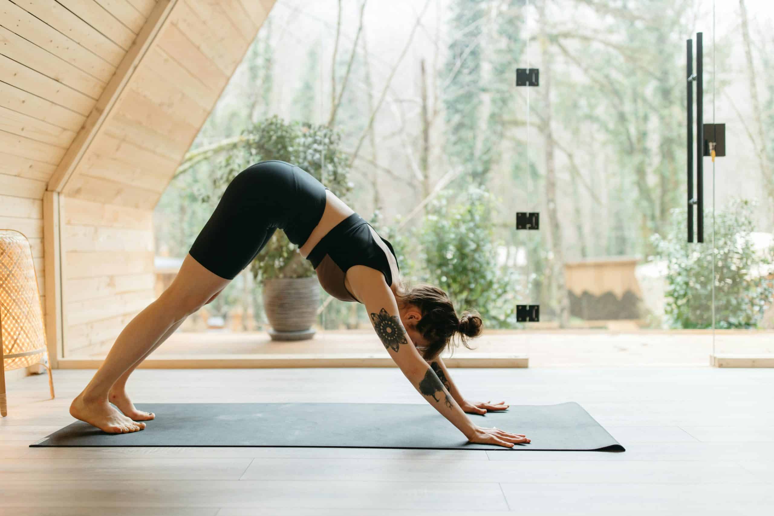 Vrouw Doet Aan Pilates