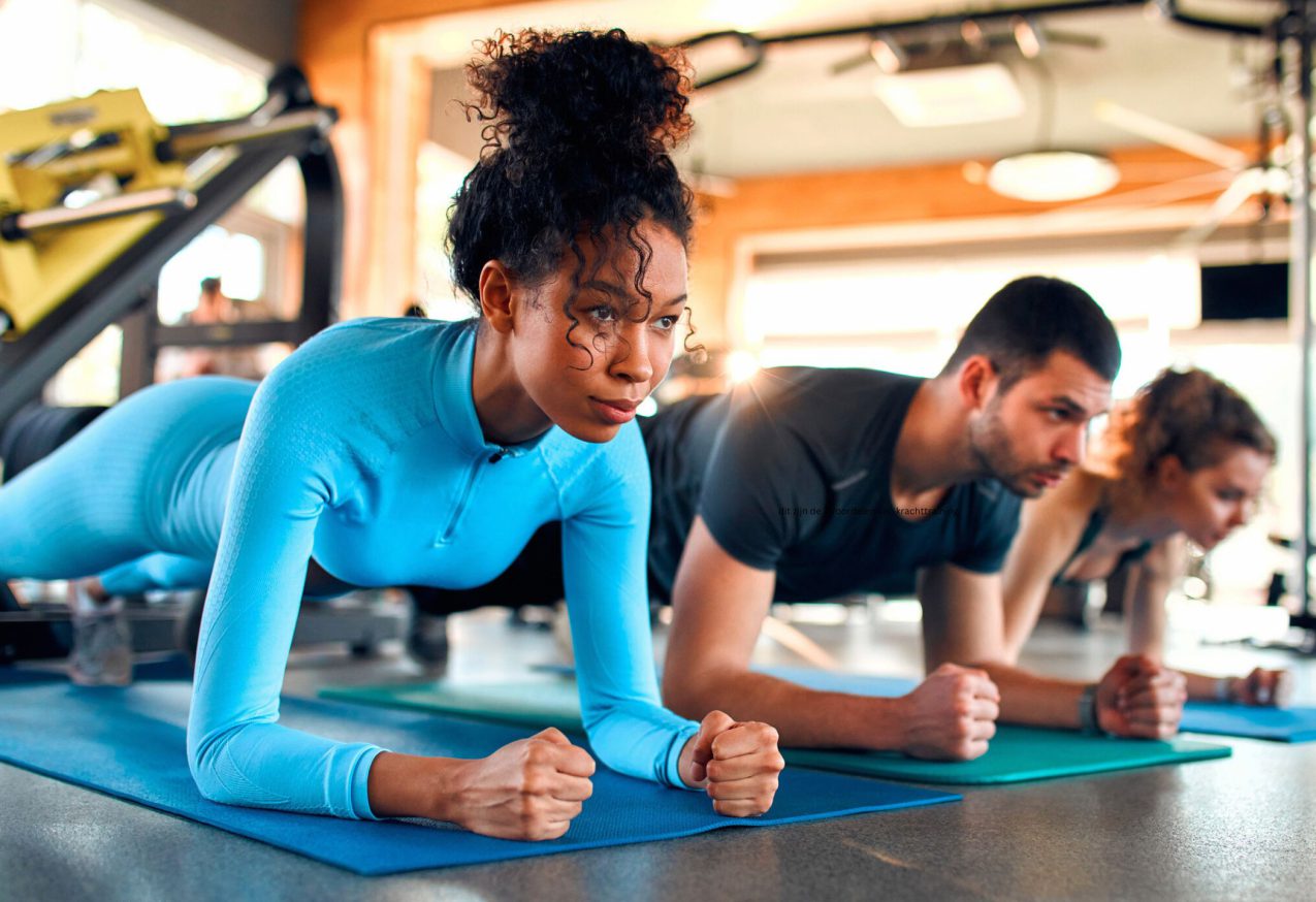 Dit Zijn De 7 Voordelen Van Krachttraining spiermassa sporten basic fit benen resultaat van een workout voor vrouwen